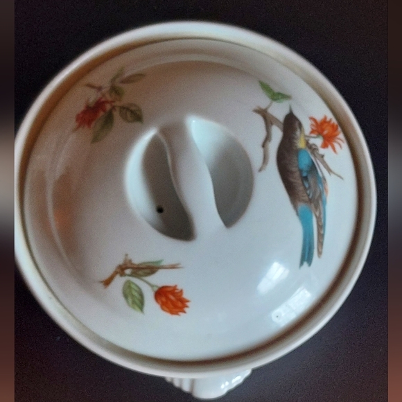 Louis Lourioux France covered casserole with bird motif - Picture 3 of 11
